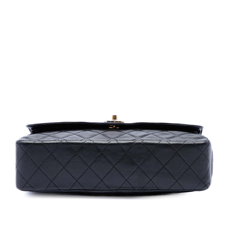 Chanel Édition limitée Paris Matelassé Cuir d’agneau Double rabat