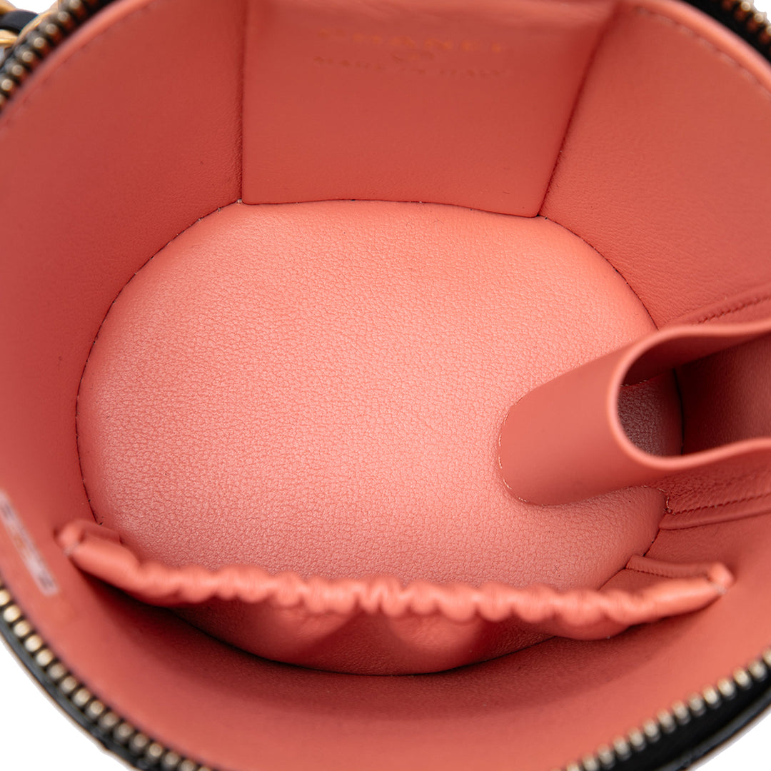 Chanel Vanity Matelassé Afternoon Tea avec chaîne Noir – vue 4 – GABY PARIS