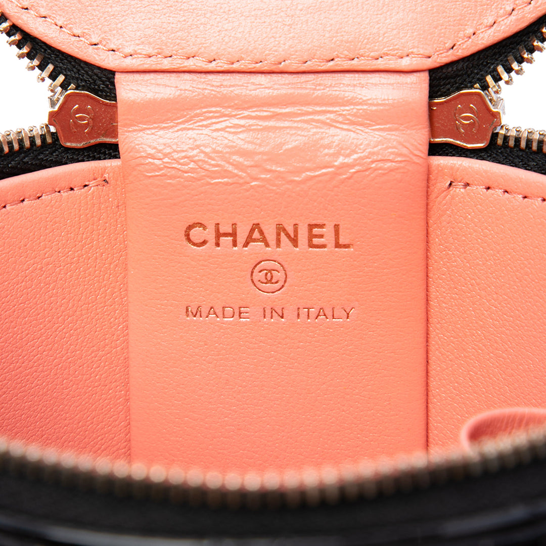 Chanel Vanity Matelassé Afternoon Tea avec chaîne Noir – vue 5 – GABY PARIS