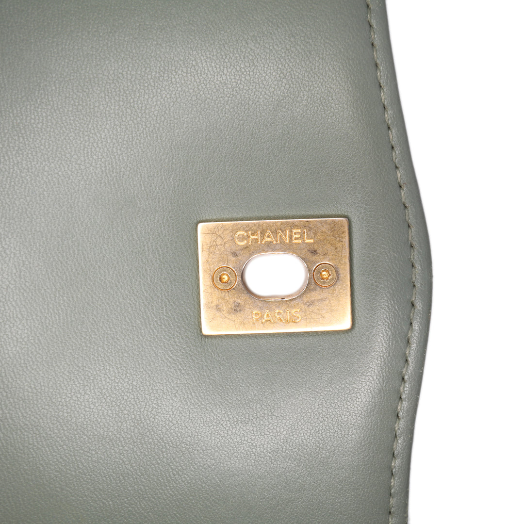 Medium Quilted Lambskin Daily Companion Flap Green - Gaby Paris