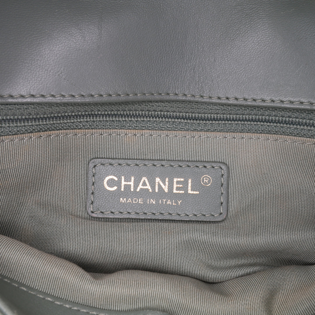 Medium Quilted Lambskin Daily Companion Flap Green - Gaby Paris