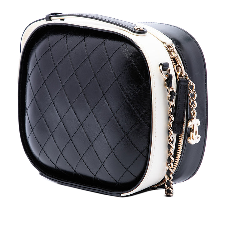 Chanel CC Matelassé Froissé Vanity Petit Cuir de veau Noir – vue 2 – GABY PARIS