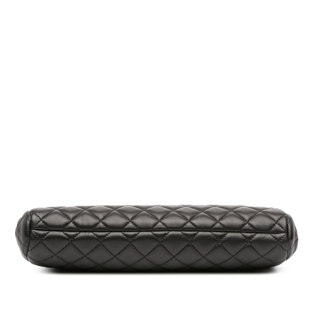 Chanel CC Quilted Cuir d’agneau Frame Pochette Noir
