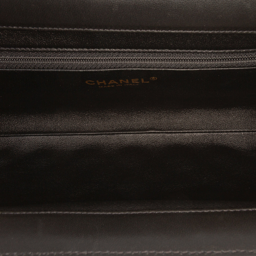 Chanel CC Quilted Cuir d’agneau Frame Pochette Noir
