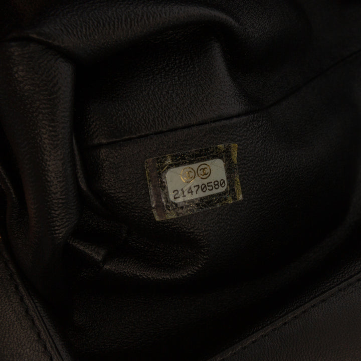Chanel CC Quilted Cuir d’agneau Frame Pochette Noir