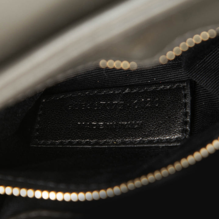 Saint Laurent Toy Matelasse Cuir de veau Monogram LouLou Sac porté croisé