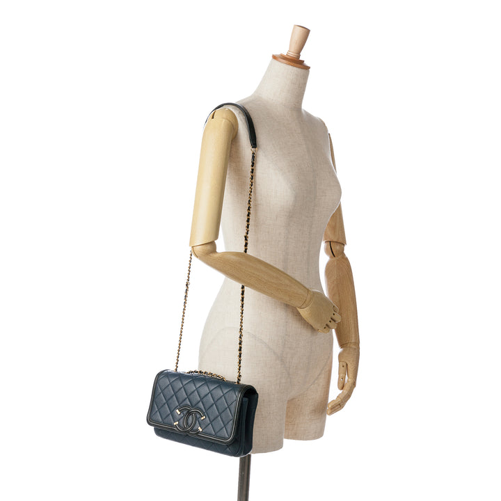 Small Bicolor Caviar CC Filigree Flap Blue - Gaby Paris