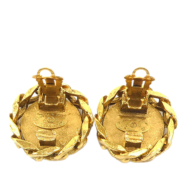 Chanel CC plaqué et Strass Rond À clip Boucles d'oreilles Doré – vue 4 – GABY PARIS