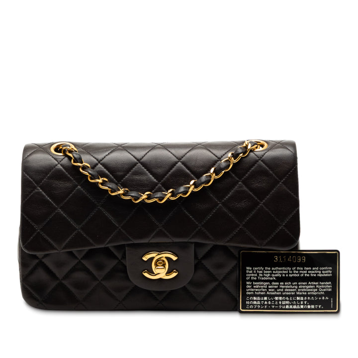 Chanel Small Classic Cuir d’agneau Double rabat – GABY PARIS Authentique