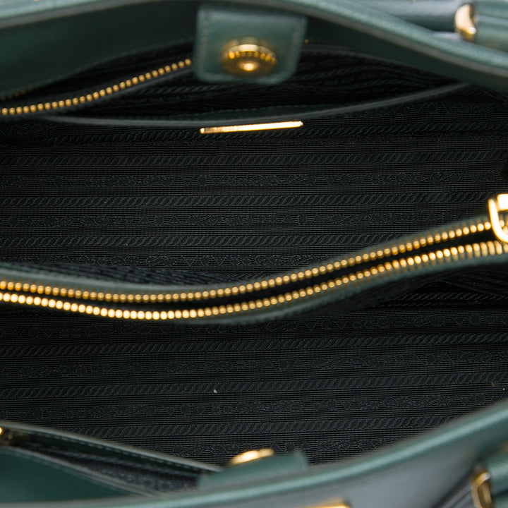 Prada Sac à main Lux Open Promenade Saffiano Moyen Vert – vue 4 – GABY PARIS