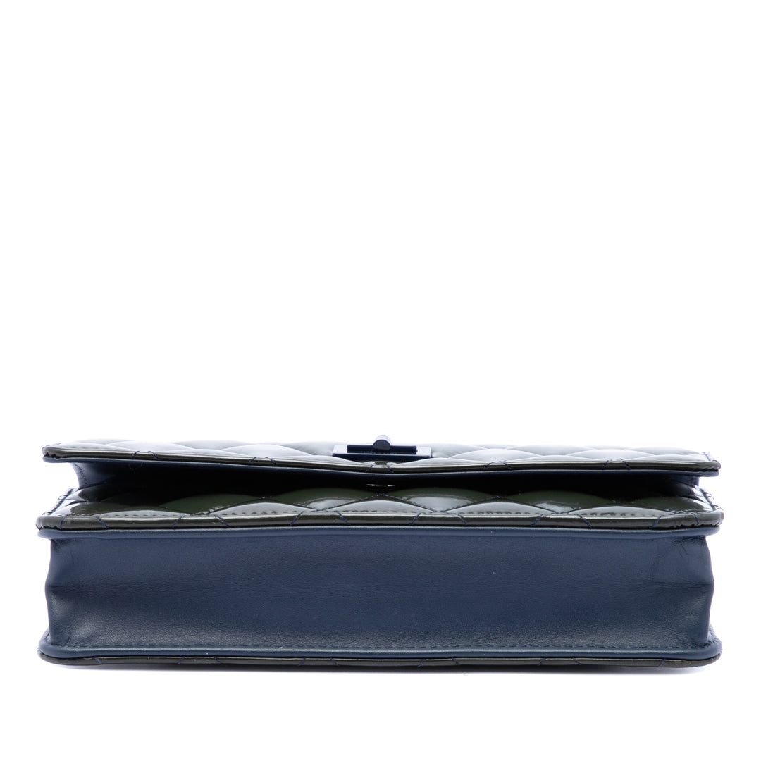 Matelassé Reissue 2.55 Wallet on Chain Vert