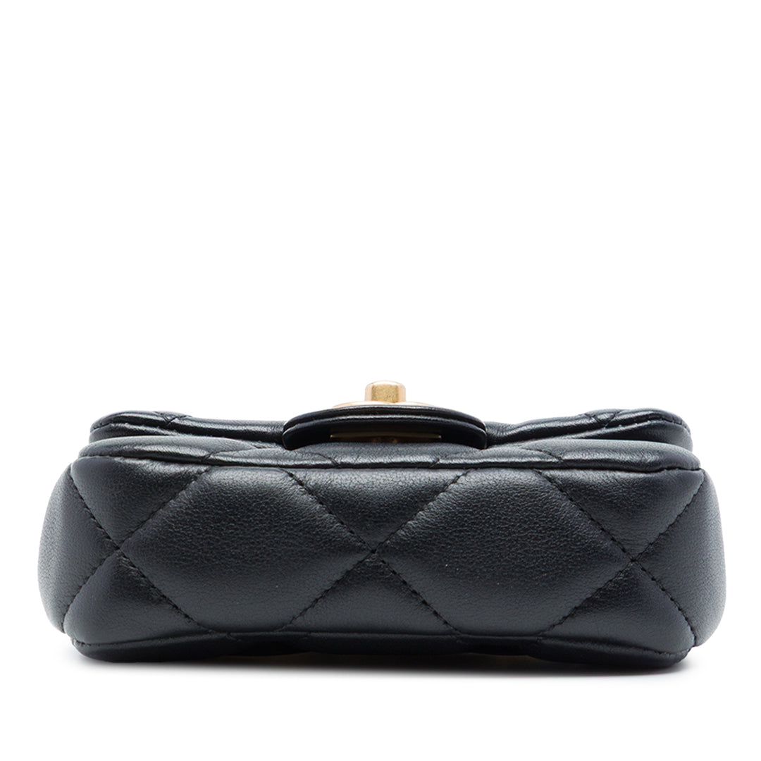 Chanel CC Matelassé Cuir de veau Lady Card Holder avec chaîne sac à anse supérieure