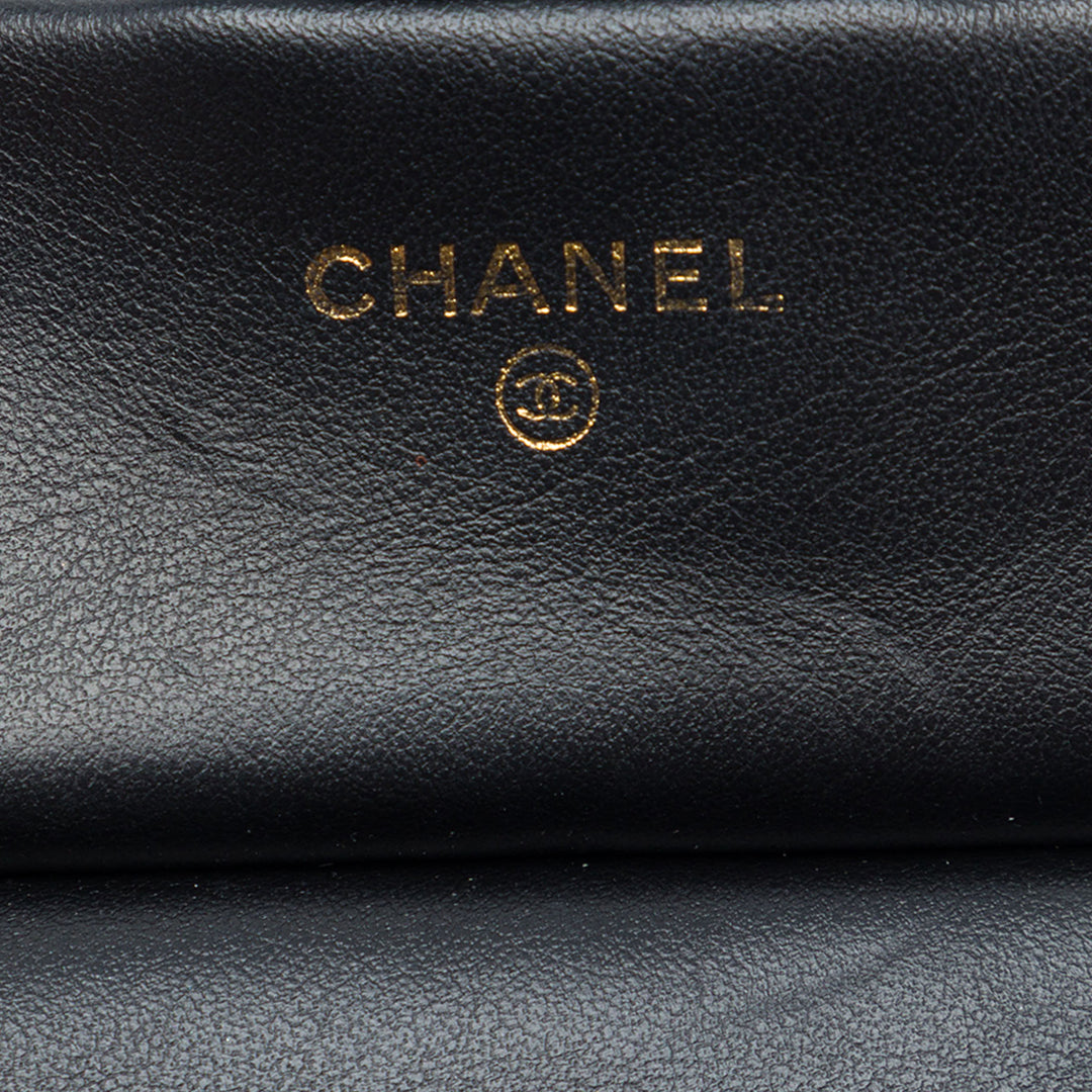 Chanel CC Matelassé Cuir de veau Lady Card Holder avec chaîne sac à anse supérieure