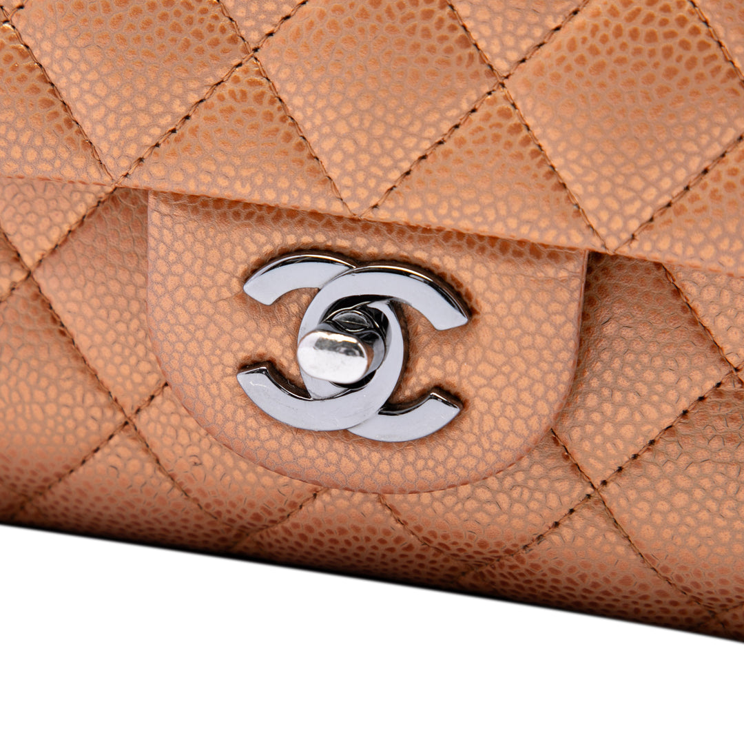 Classic Métallisé Double rabat Moyen Cuir caviar Marron