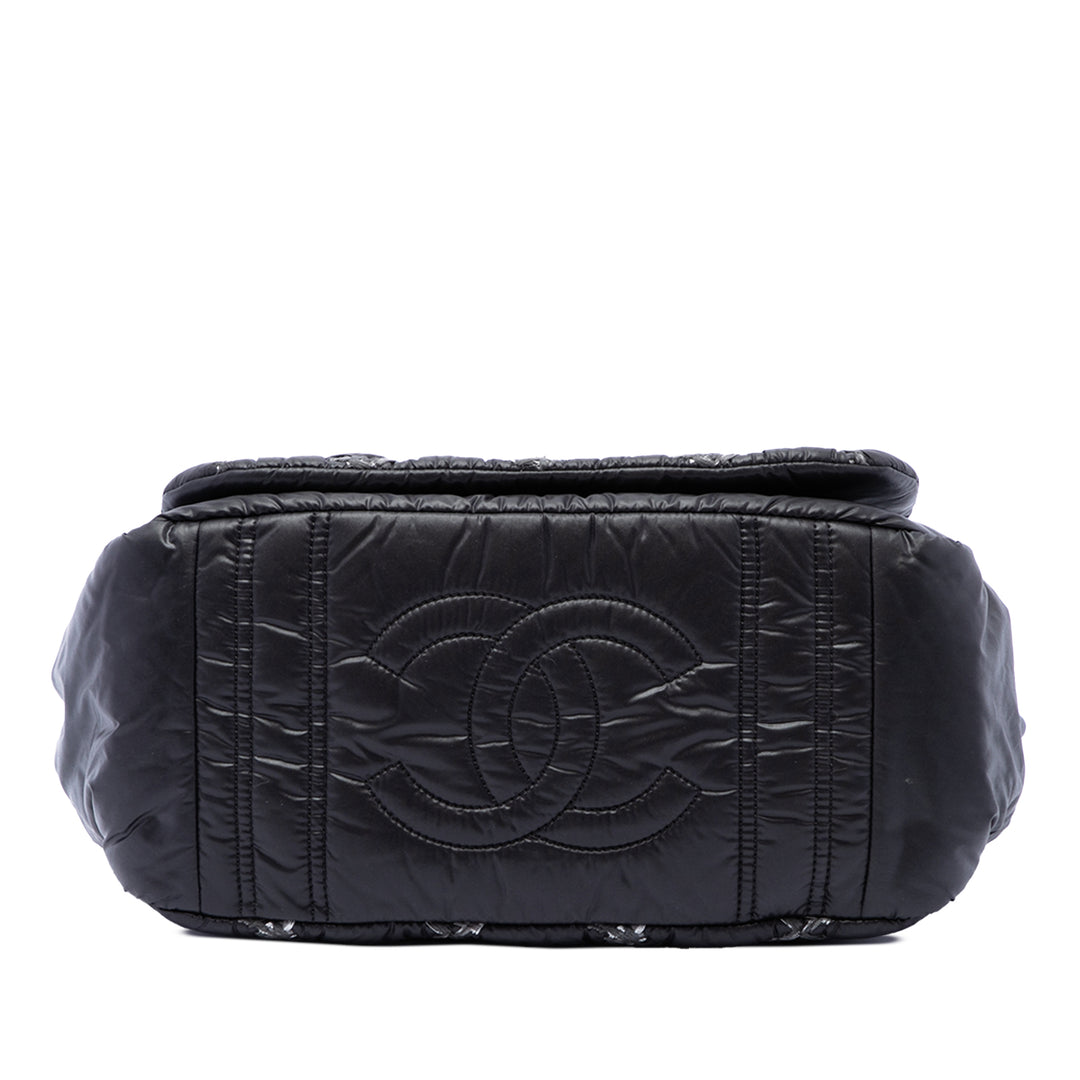 Chanel Paris Byzance On Stitch Bubble Accordion à rabat Noir – vue 3 – GABY PARIS