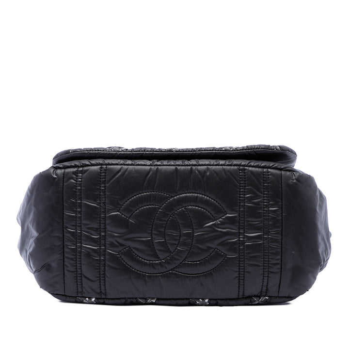 Chanel Paris Byzance On Stitch Bubble Accordion à rabat Noir – vue 3 – GABY PARIS