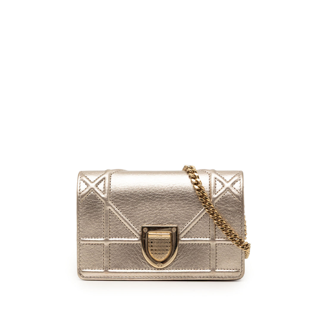 Dior Baby Metallic Cuir de veau grainé Diorama à rabat