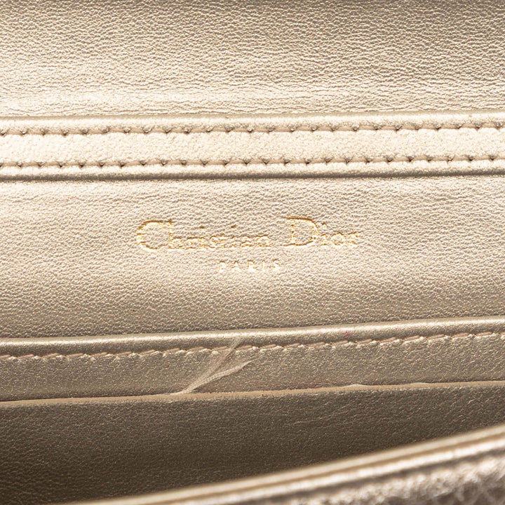 Dior Baby Metallic Cuir de veau grainé Diorama à rabat
