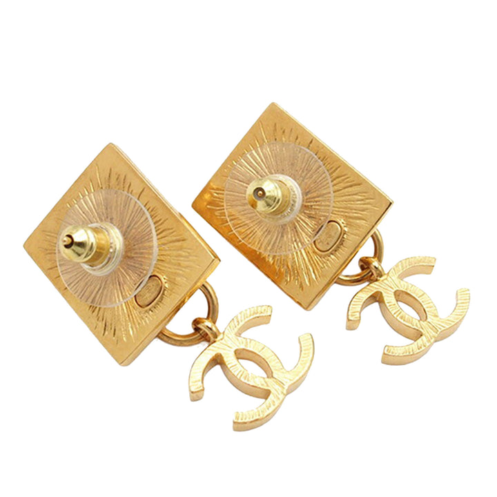 Chanel plaqué Lion Head CC pendantes fermoir poussette Boucles d’oreilles