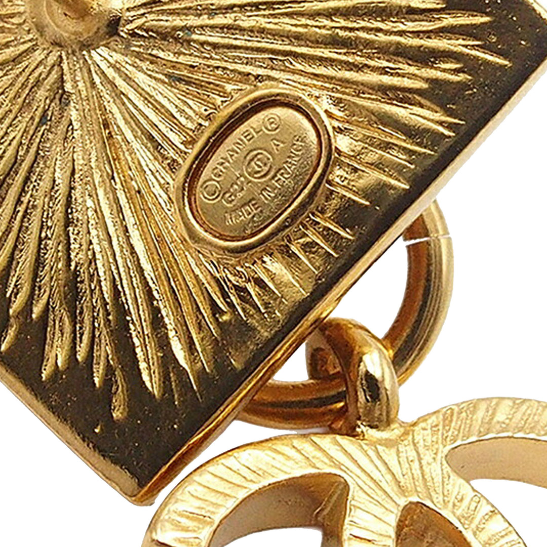 Chanel plaqué Lion Head CC pendantes fermoir poussette Boucles d’oreilles