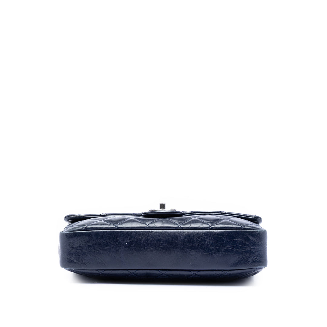 Chanel Medium vieilli Cuir de veau Duo Color à rabat