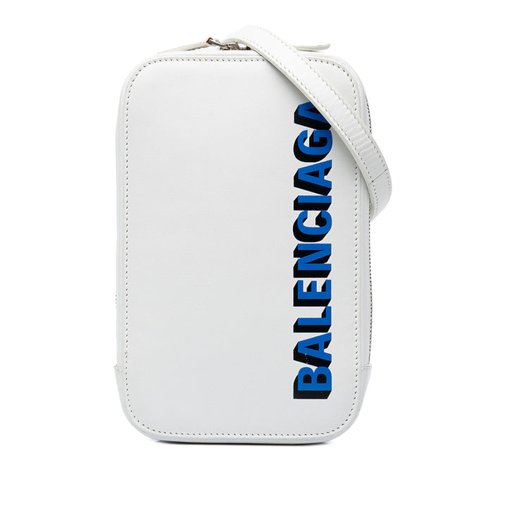 Balenciaga Étui téléphone grainé Cash Zippé Cuir de veau grainé Blanc – vue principale – GABY PARIS