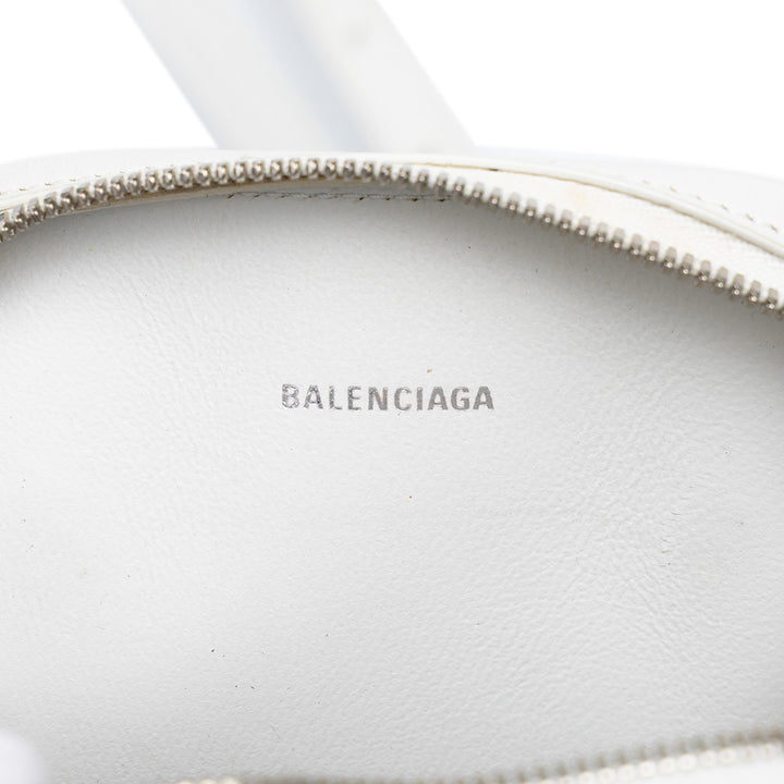 Balenciaga Étui téléphone grainé Cash Zippé Cuir de veau grainé Blanc – vue 5 – GABY PARIS