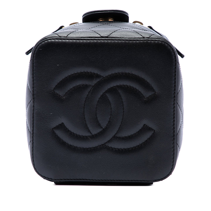 Chanel Matelassé Chaîne Bar Vanity avec chaîne Petit Cuir de veau Noir – vue 3 – GABY PARIS