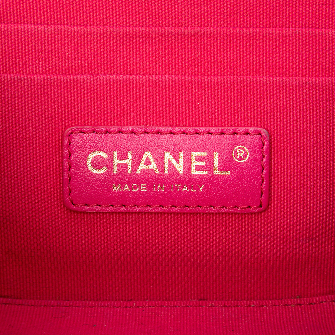 Chanel Matelassé Chaîne Bar Vanity avec chaîne Petit Cuir de veau Noir – vue 5 – GABY PARIS