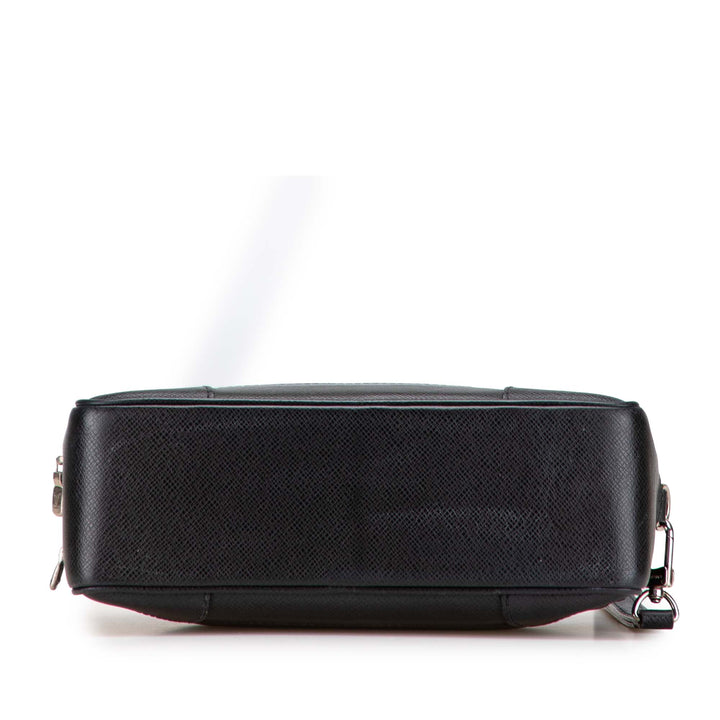 Louis Vuitton Taiga Neo Pavel Pochette Noir – GABY PARIS Authentique