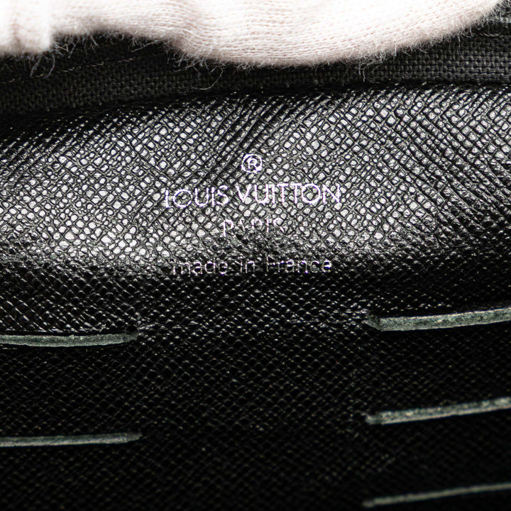 Louis Vuitton Taiga Neo Pavel Pochette Noir – GABY PARIS Authentique