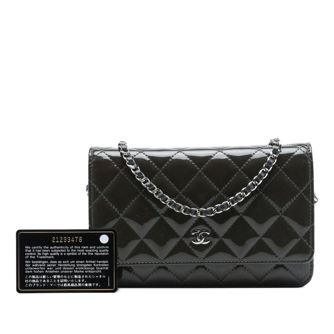 CC Matelassé Wallet on Chain Gris