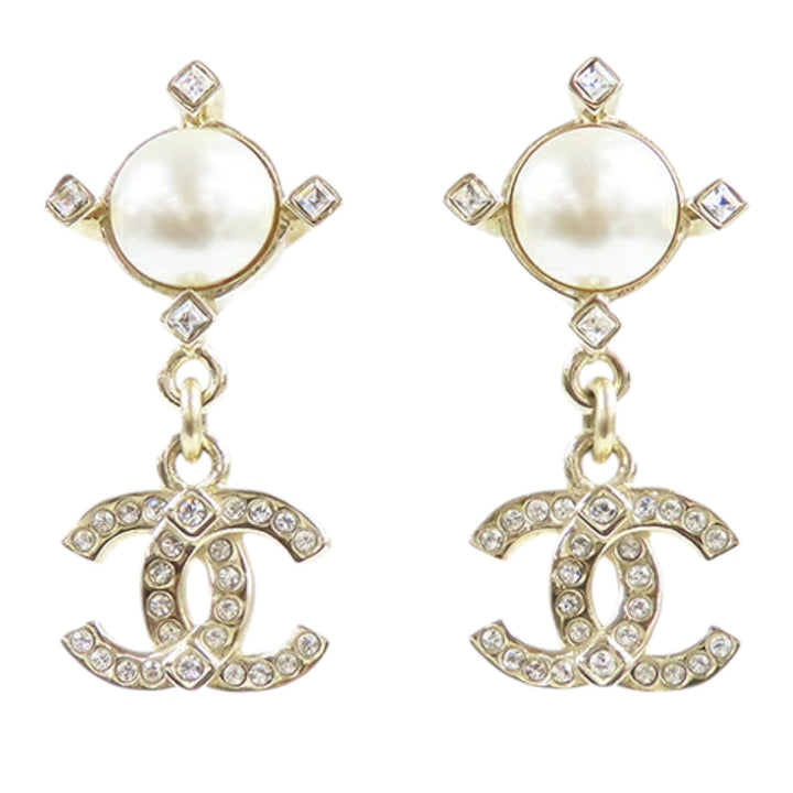 Chanel CC plaqué Perles fantaisie Swing fermoir poussette Boucle d’oreilles
