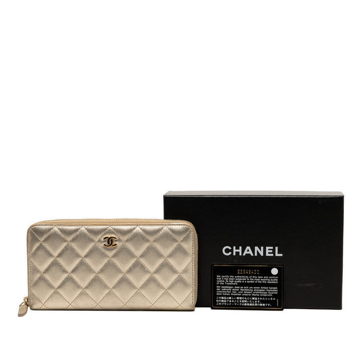 Chanel Quilted Métallisé Cuir d’agneau Zip Around Long Wallet Doré – GABY PARIS Authentique