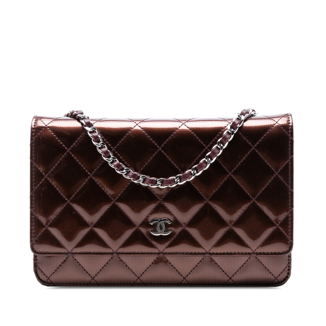 Chanel CC Quilted Métallisé Cuir verni Striped Wallet on Chain Rouge – GABY PARIS Authentique