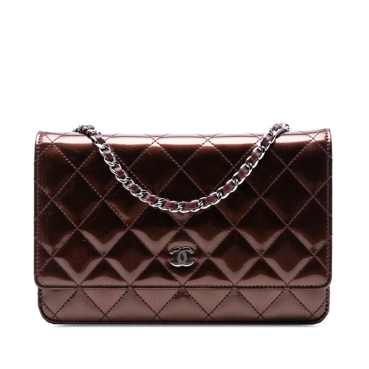 Chanel CC Quilted Métallisé Cuir verni Striped Wallet on Chain Rouge – GABY PARIS Authentique