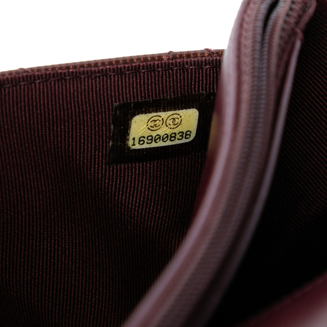 Chanel CC Quilted Métallisé Cuir verni Striped Wallet on Chain Rouge – GABY PARIS Authentique