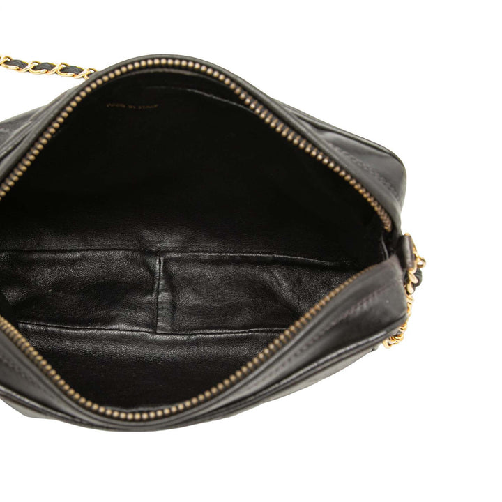 Chanel CC Diamond Matelassé Cuir d’agneau Pompon Sac caméra