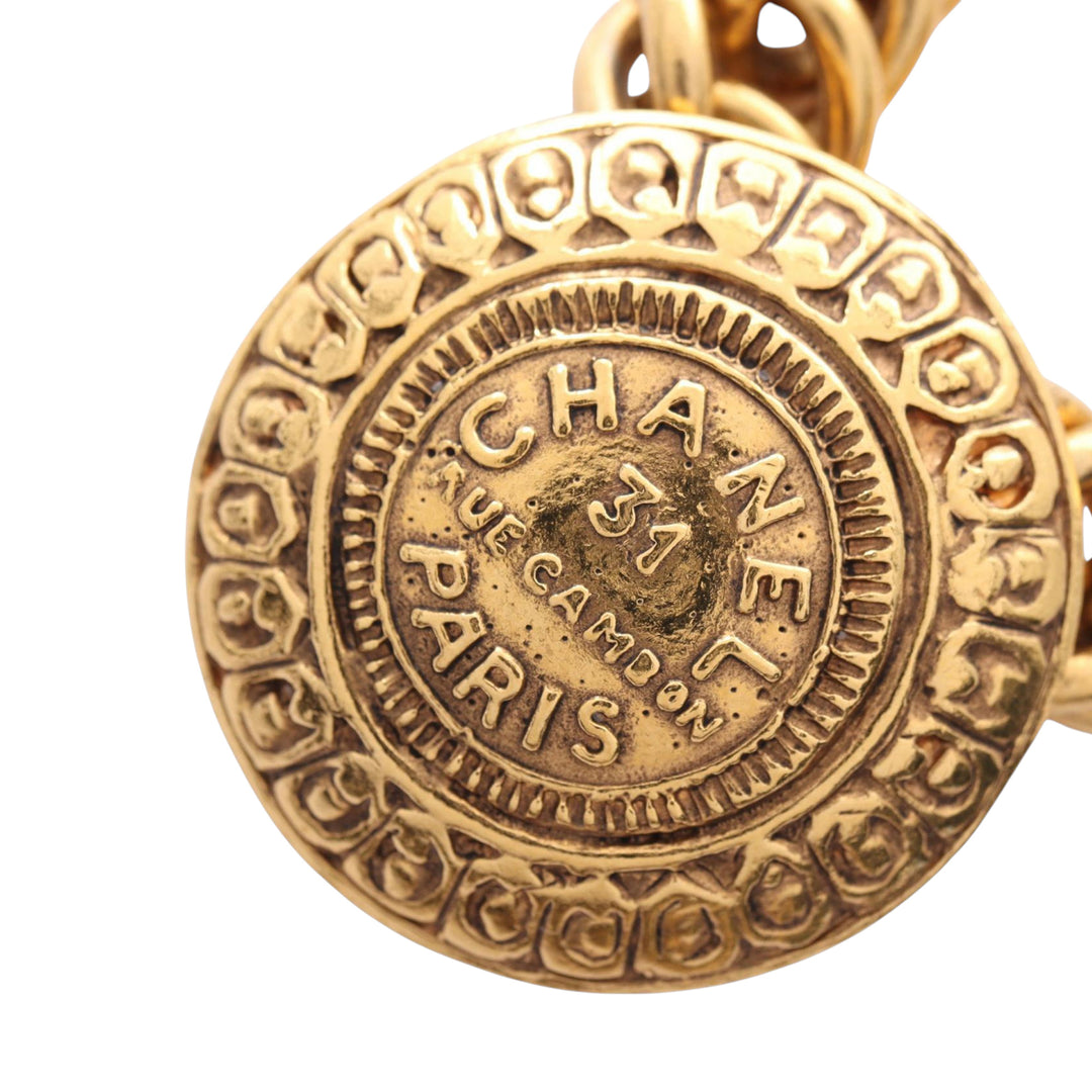Chanel plaqué 31 Rue Cambon Medallion Choker