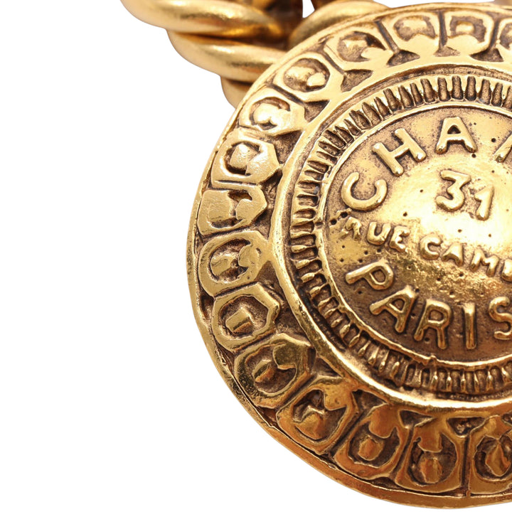 Chanel plaqué 31 Rue Cambon Medallion Choker