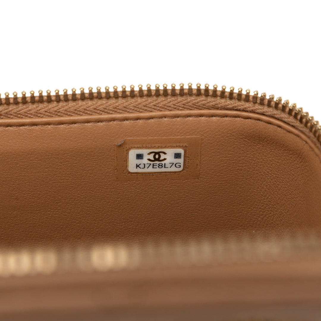 Chanel Small Matelassé Cuir d’agneau Pillow Crush Vanity avec chaîne