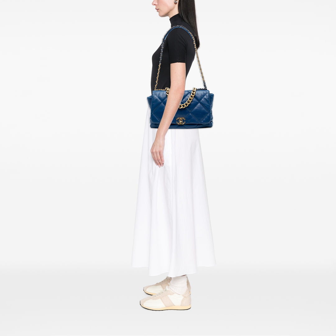 Chanel Maxi Cuir d’agneau 19 à rabat