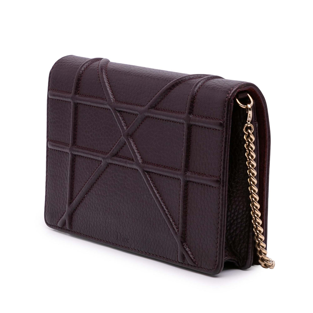 Dior Grained Cuir de veau Diorama Wallet on Chain Rouge – GABY PARIS Authentique