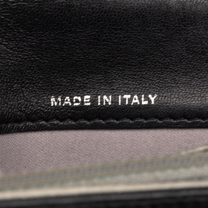 Chanel CC Embossed Cuir de veau Camellia Flap Wallet Noir – GABY PARIS Authentique