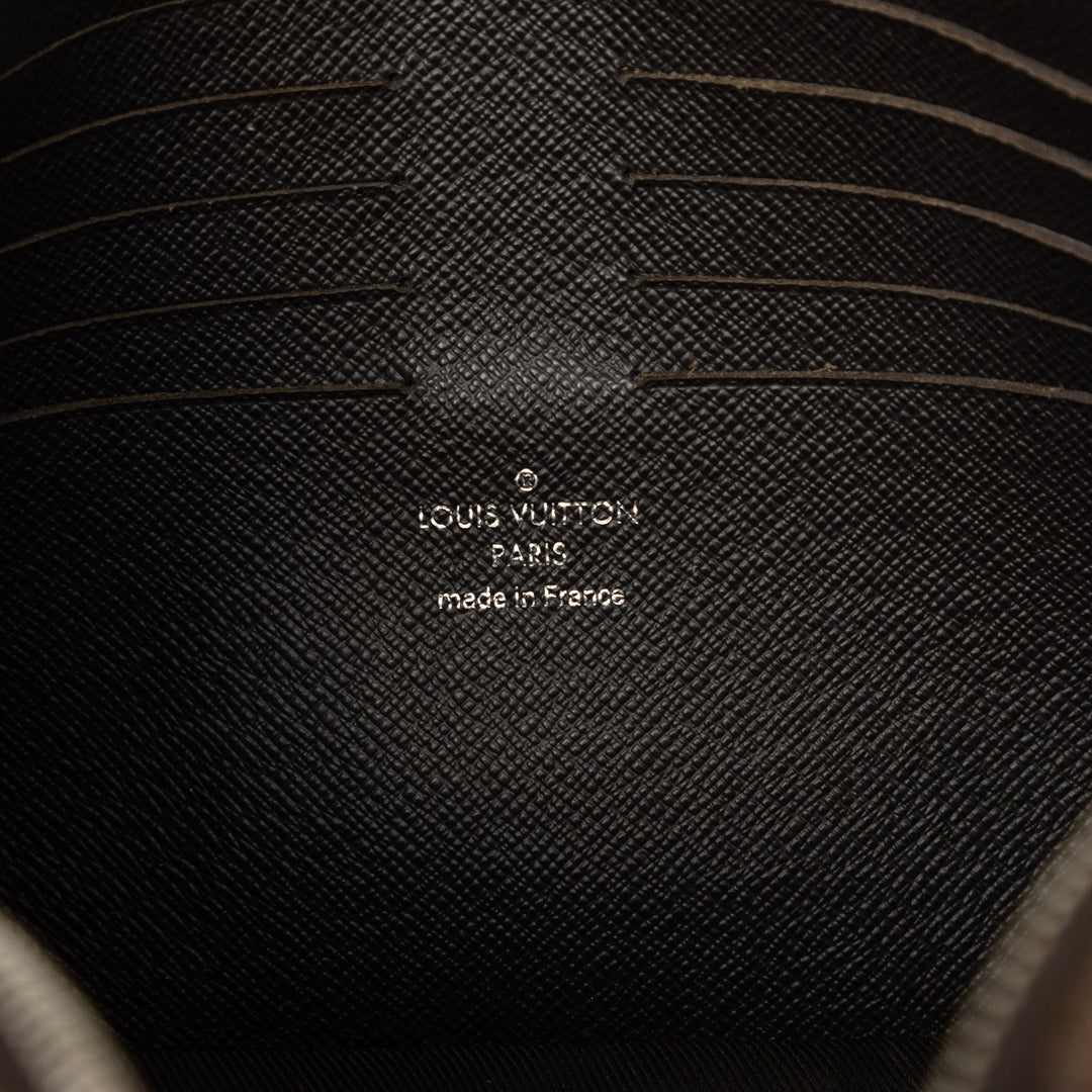 Louis Vuitton Pochette Kasai Damier Ébène Marron – vue 5 – GABY PARIS