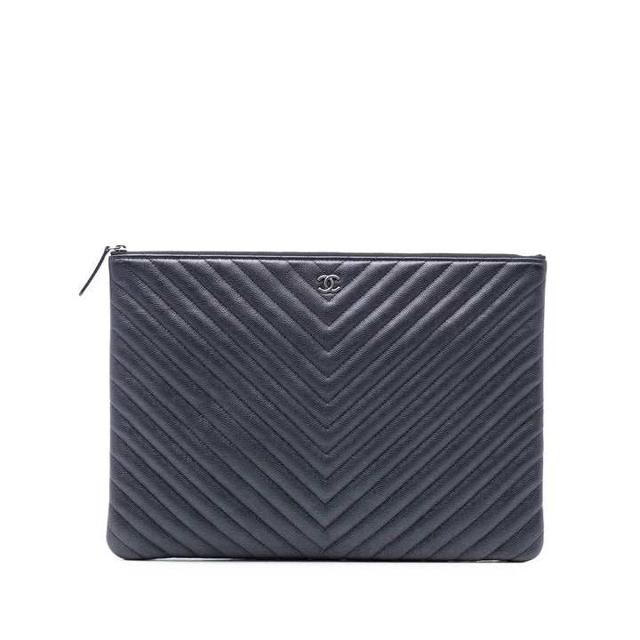 Chanel Large CC Chevron Iridescent Caviar O Étui Pochette