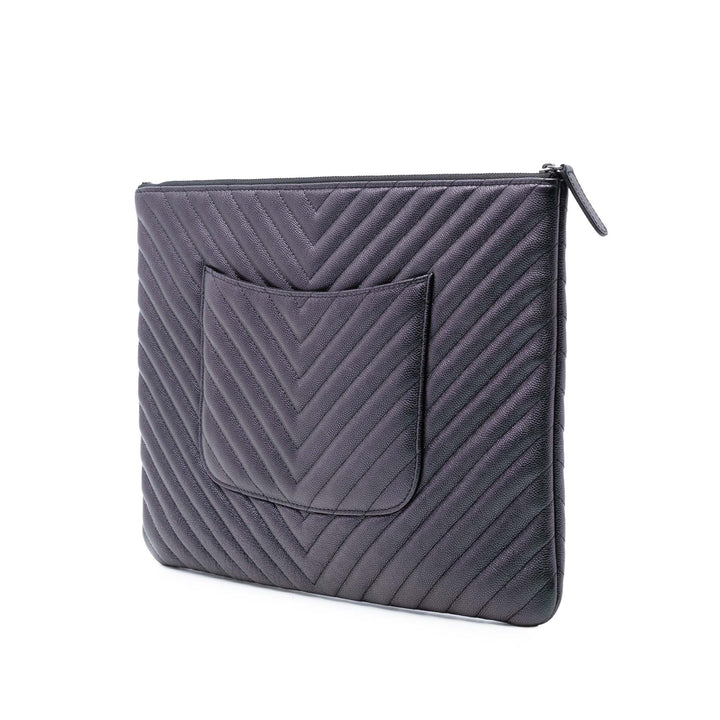 Chanel Large CC Chevron Iridescent Caviar O Étui Pochette