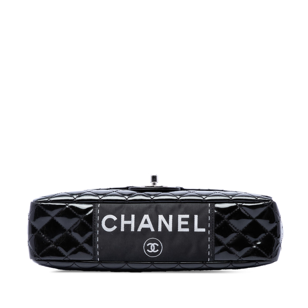 Chanel Medium Matelassé Cuir verni Secret Label à rabat