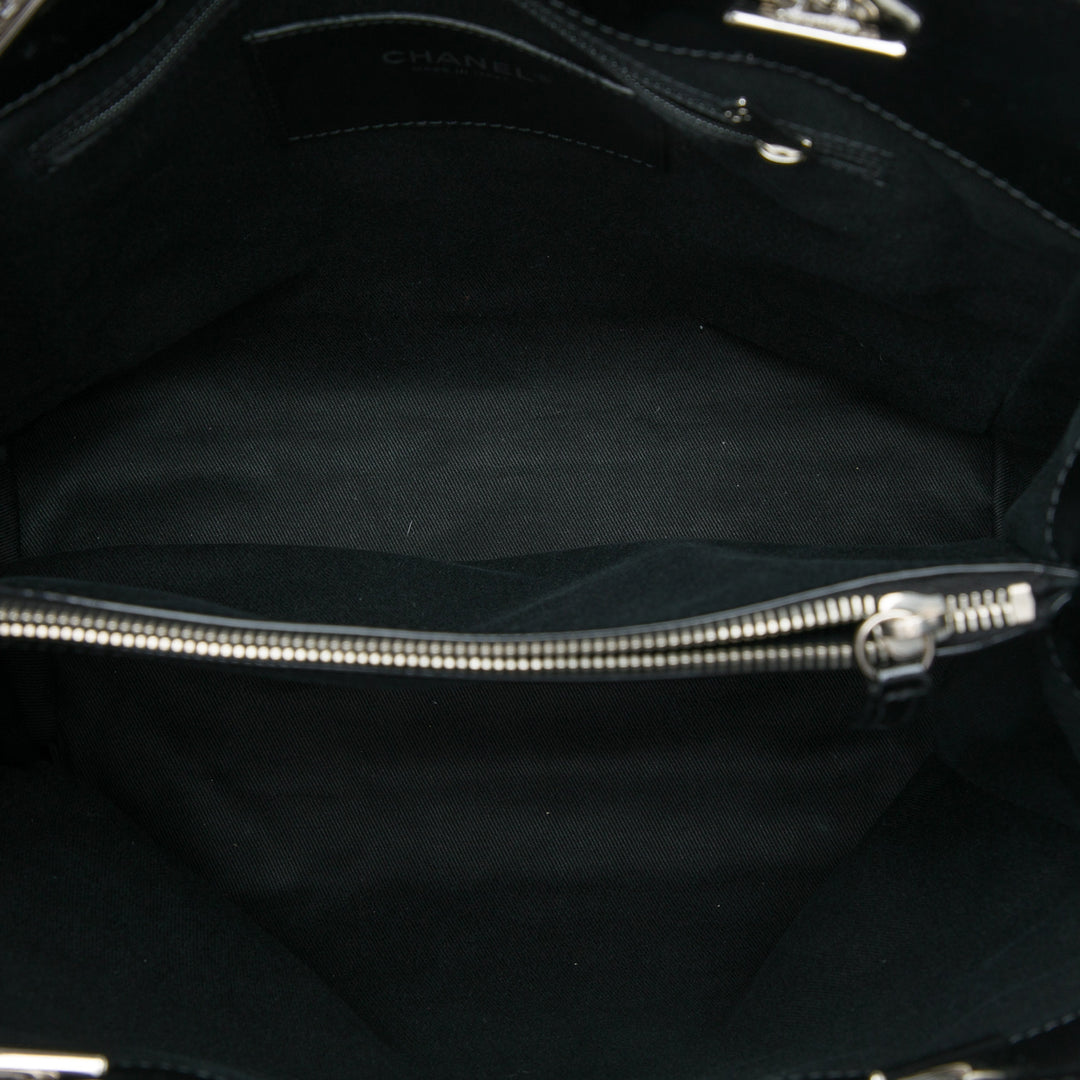 Chanel CC Matelassé Cuir verni North South Cabas