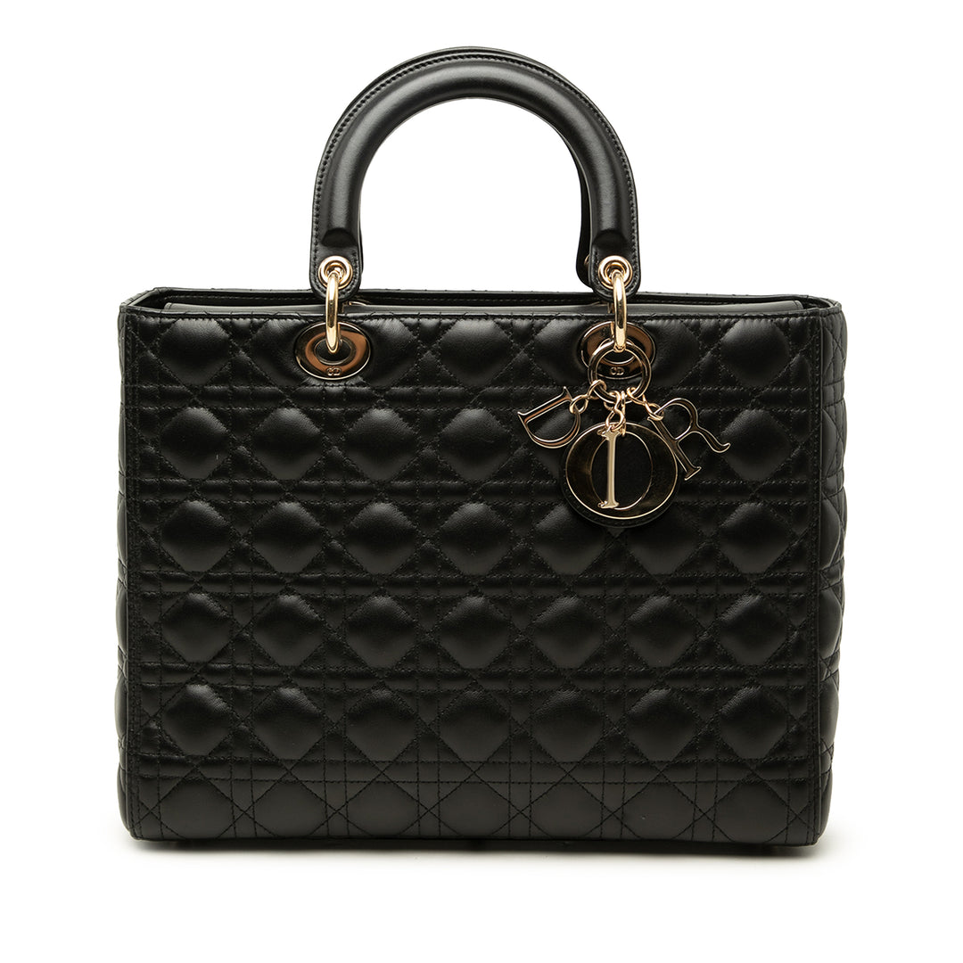 Dior Sac à main Lady Dior Cannage Grand Cuir d'agneau Noir – vue principale – GABY PARIS